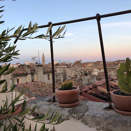 Appartement Avec Terrasse Panoramique Au Coeur De Ним Экстерьер фото